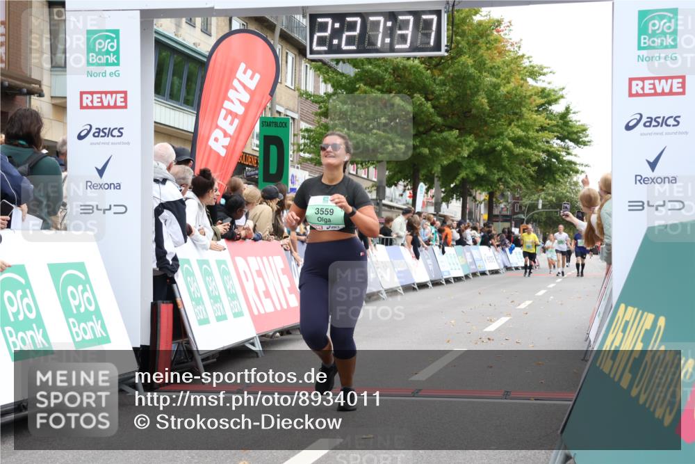 21.09.2025 - PSD Bank Halbmarathon Strokosch-Dieckow http://msf.ph/oto/8934011 21.09.2025 12:27:00 Ziel 3518, 3559 meine-sportfotos.de