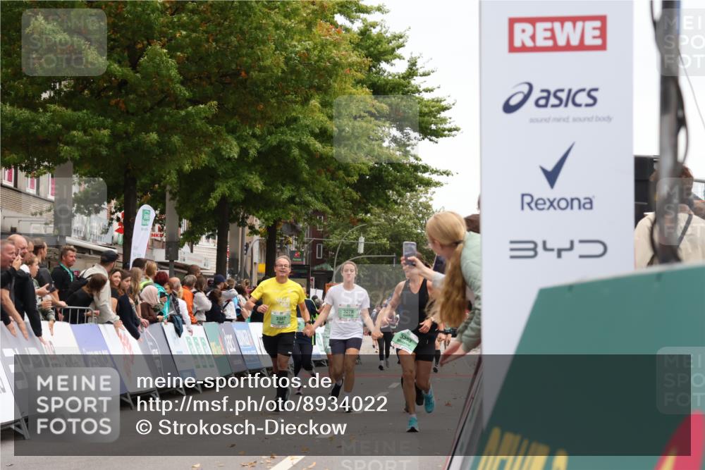 21.09.2025 - PSD Bank Halbmarathon Strokosch-Dieckow http://msf.ph/oto/8934022 21.09.2025 12:27:06 Ziel 3353, 3559 meine-sportfotos.de