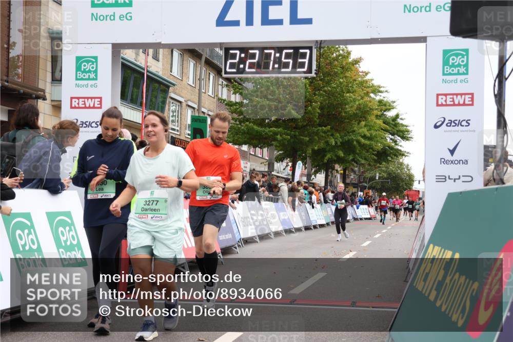 21.09.2025 - PSD Bank Halbmarathon Strokosch-Dieckow http://msf.ph/oto/8934066 21.09.2025 12:27:16 Ziel 3277, 3278, 3279, 3330, 3353, 3357, 3856 meine-sportfotos.de