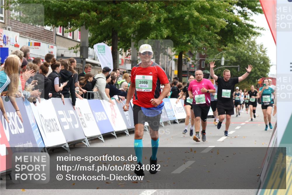 21.09.2025 - PSD Bank Halbmarathon Strokosch-Dieckow http://msf.ph/oto/8934082 21.09.2025 12:27:26 Ziel 3882, 3989 meine-sportfotos.de