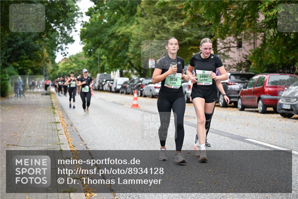 21.09.2025 - PSD Bank Halbmarathon Dr. Thomas Lammeyer http://msf.ph/oto/8934128 21.09.2025 10:55:50 Laufen 3538, 3491 meine-sportfotos.de