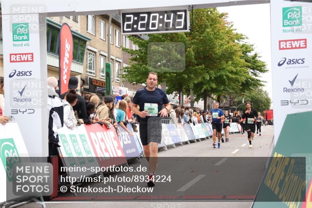 21.09.2025 - PSD Bank Halbmarathon Strokosch-Dieckow http://msf.ph/oto/8934224 21.09.2025 12:28:07 Ziel 3507, 3594 meine-sportfotos.de
