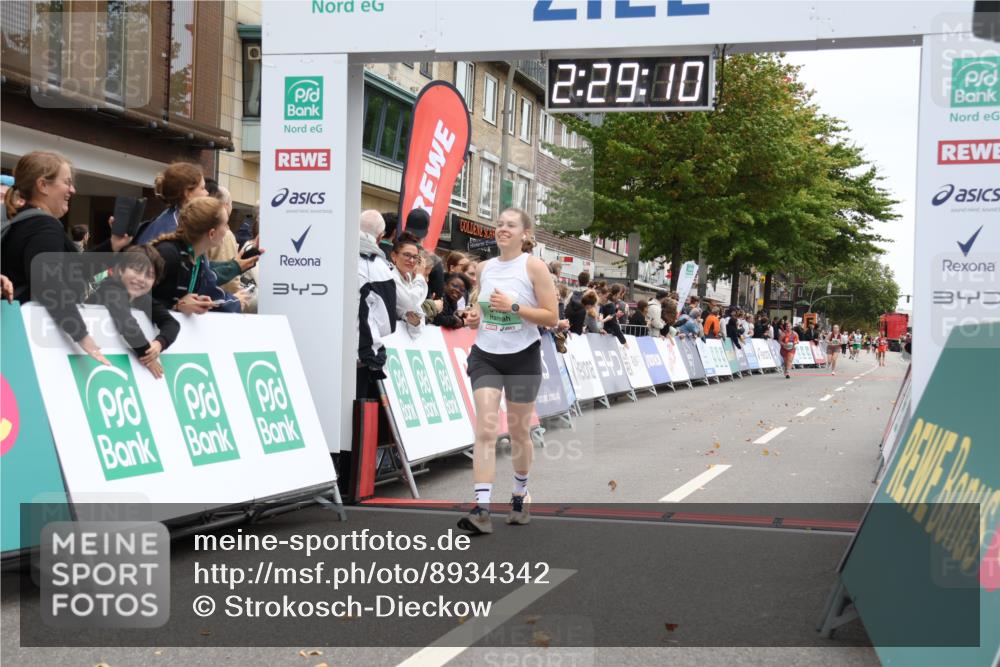 21.09.2025 - PSD Bank Halbmarathon Strokosch-Dieckow http://msf.ph/oto/8934342 21.09.2025 12:28:34 Ziel 2726, 3000, 3422, 3776 meine-sportfotos.de