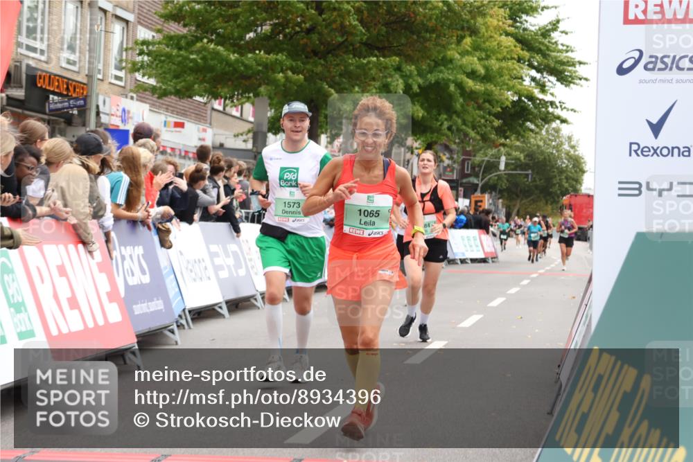 21.09.2025 - PSD Bank Halbmarathon Strokosch-Dieckow http://msf.ph/oto/8934396 21.09.2025 12:28:58 Ziel 1065, 1573, 3239, 3684, 3685 meine-sportfotos.de