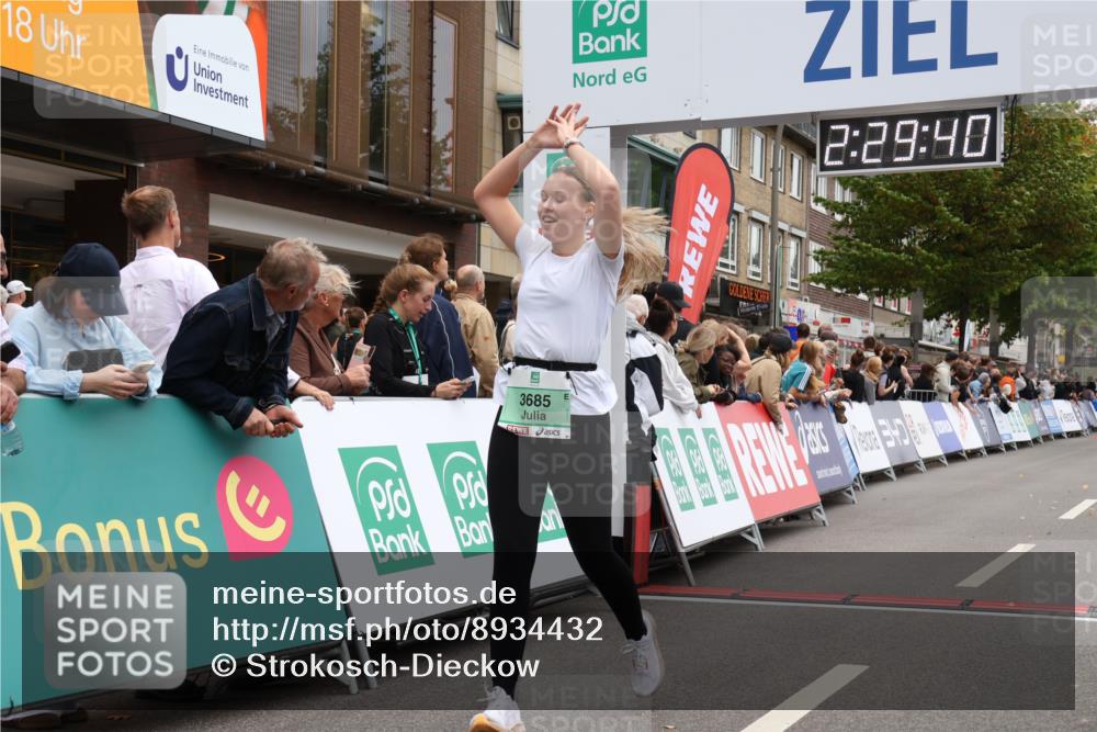 21.09.2025 - PSD Bank Halbmarathon Strokosch-Dieckow http://msf.ph/oto/8934432 21.09.2025 12:29:04 Ziel 1065, 1573, 3684, 3685 meine-sportfotos.de