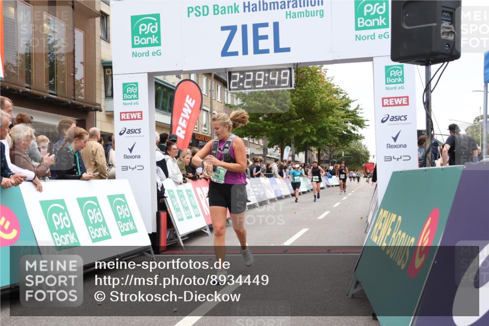 21.09.2025 - PSD Bank Halbmarathon Strokosch-Dieckow http://msf.ph/oto/8934449 21.09.2025 12:29:12 Ziel 3633 meine-sportfotos.de