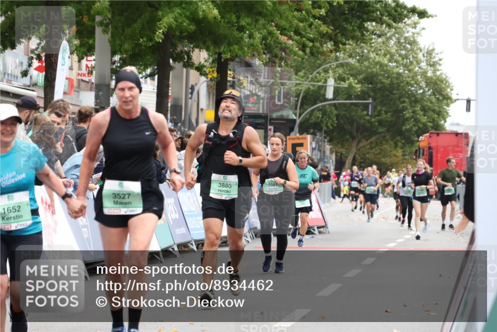 21.09.2025 - PSD Bank Halbmarathon Strokosch-Dieckow http://msf.ph/oto/8934462 21.09.2025 12:29:15 Ziel 1652, 3527, 3633 meine-sportfotos.de