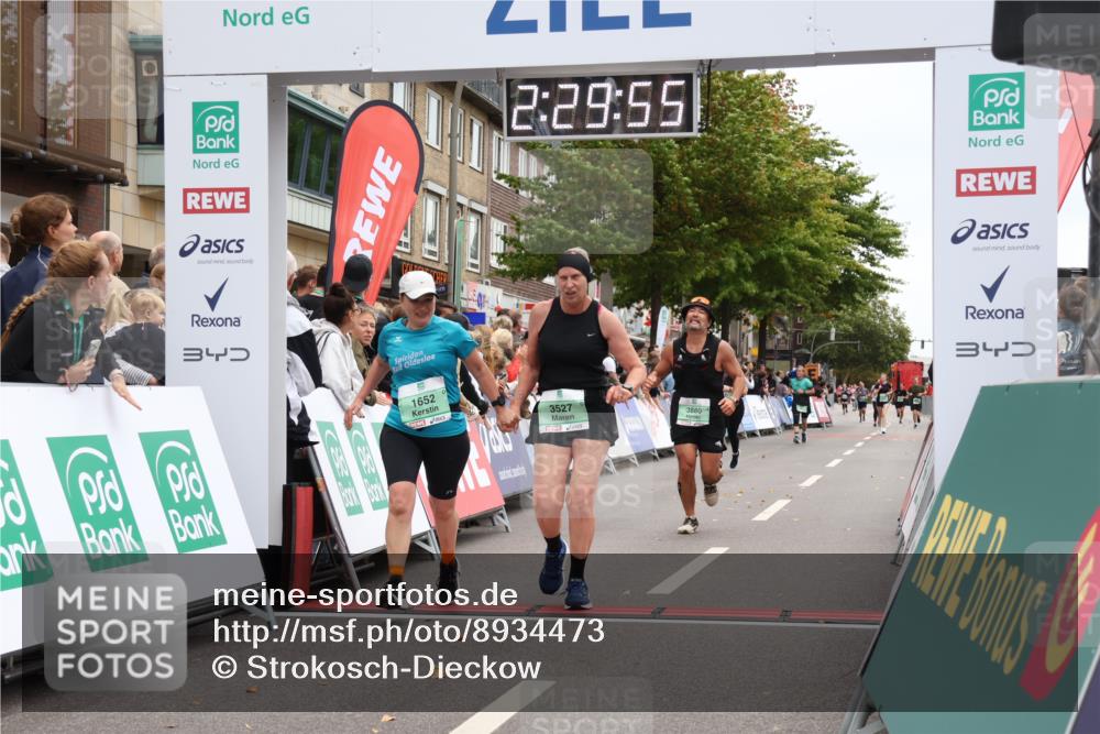 21.09.2025 - PSD Bank Halbmarathon Strokosch-Dieckow http://msf.ph/oto/8934473 21.09.2025 12:29:18 Ziel 1652, 3527, 3633, 3880 meine-sportfotos.de