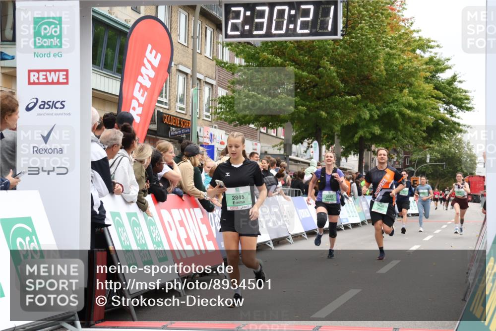 21.09.2025 - PSD Bank Halbmarathon Strokosch-Dieckow http://msf.ph/oto/8934501 21.09.2025 12:29:45 Ziel 1389, 2845, 3012, 3592, 3614, 3625, 3741 meine-sportfotos.de