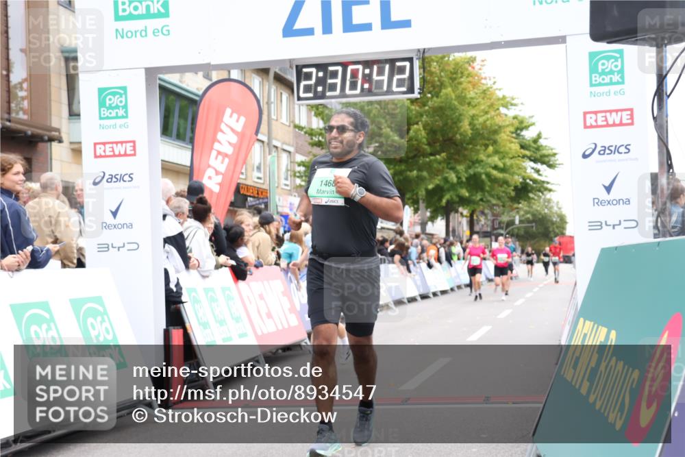 21.09.2025 - PSD Bank Halbmarathon Strokosch-Dieckow http://msf.ph/oto/8934547 21.09.2025 12:30:06 Ziel 1467, 1468 meine-sportfotos.de
