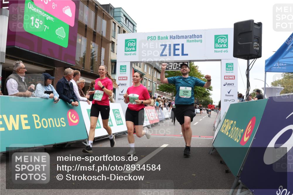 21.09.2025 - PSD Bank Halbmarathon Strokosch-Dieckow http://msf.ph/oto/8934584 21.09.2025 12:30:14 Ziel 1030, 1467, 2667, 3287, 3351 meine-sportfotos.de