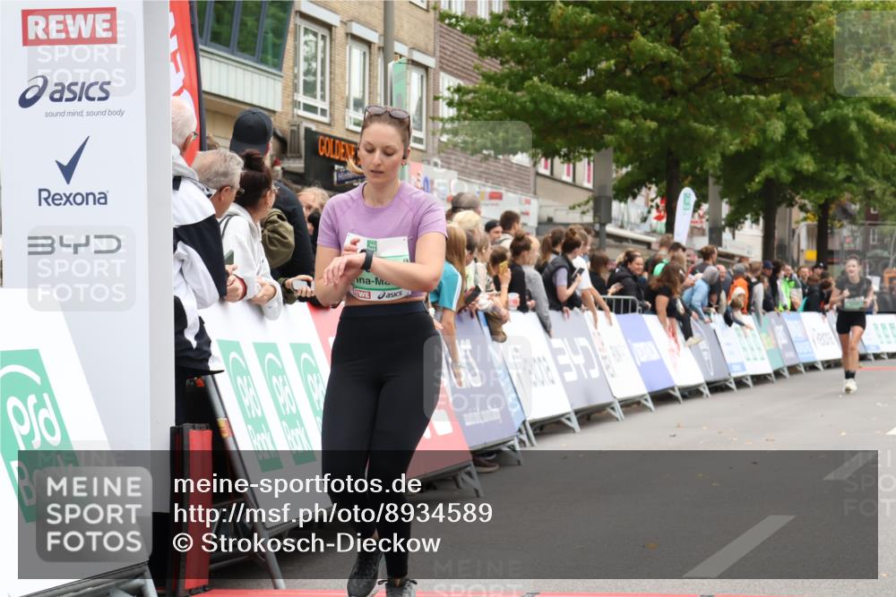 21.09.2025 - PSD Bank Halbmarathon Strokosch-Dieckow http://msf.ph/oto/8934589 21.09.2025 12:30:16 Ziel 1030, 2667, 3287, 3351 meine-sportfotos.de