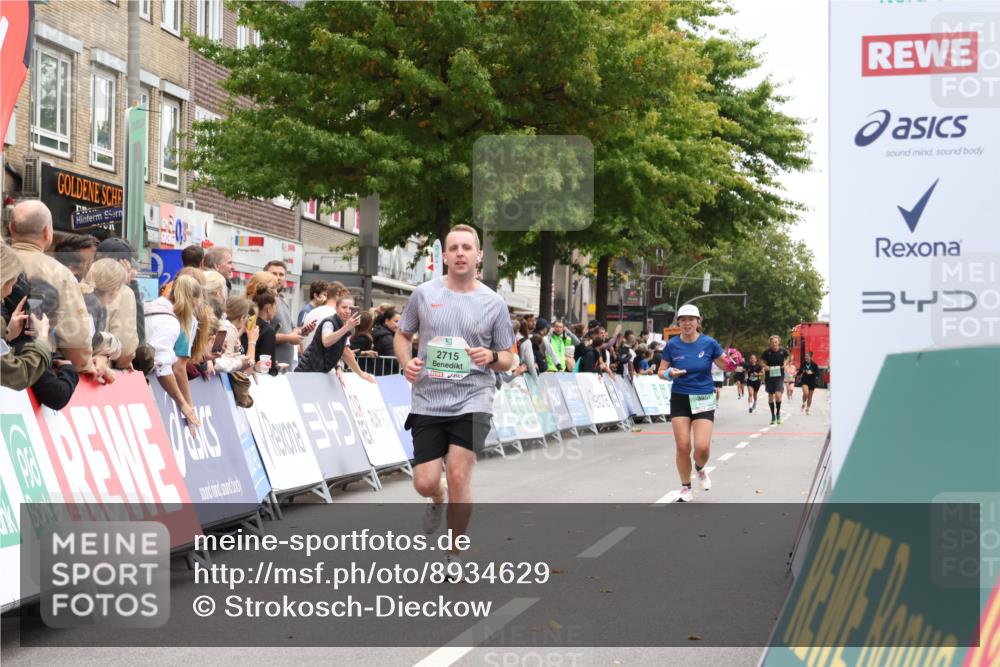 21.09.2025 - PSD Bank Halbmarathon Strokosch-Dieckow http://msf.ph/oto/8934629 21.09.2025 12:30:39 Ziel 2715 meine-sportfotos.de