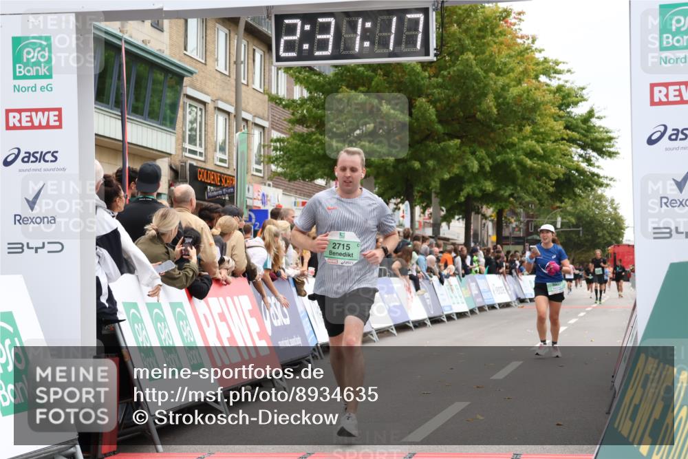 21.09.2025 - PSD Bank Halbmarathon Strokosch-Dieckow http://msf.ph/oto/8934635 21.09.2025 12:30:40 Ziel 2715, 3993 meine-sportfotos.de