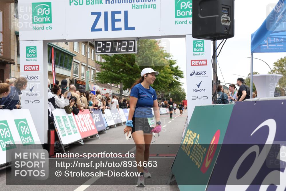 21.09.2025 - PSD Bank Halbmarathon Strokosch-Dieckow http://msf.ph/oto/8934663 21.09.2025 12:30:47 Ziel 2715, 3993 meine-sportfotos.de