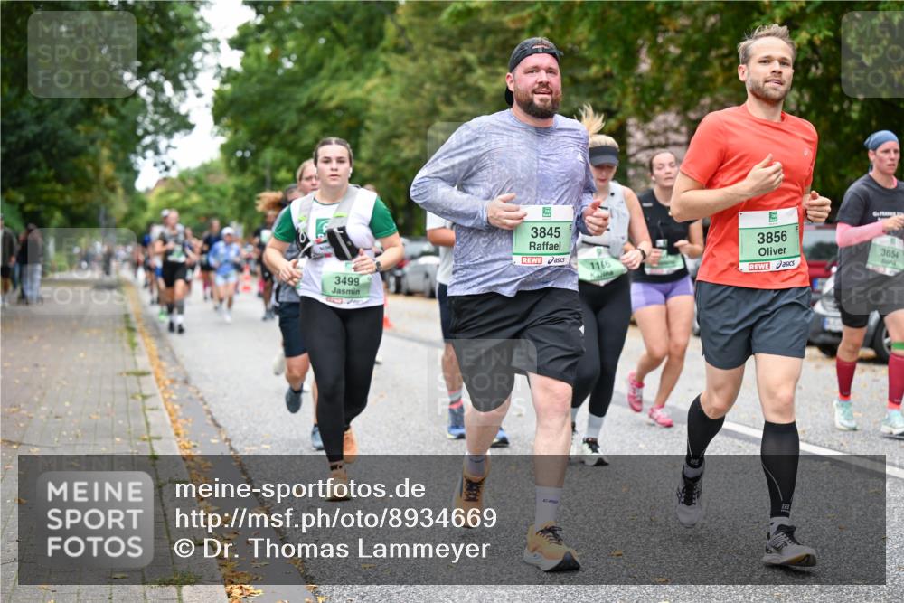 21.09.2025 - PSD Bank Halbmarathon Dr. Thomas Lammeyer http://msf.ph/oto/8934669 21.09.2025 10:56:59 Laufen 3499, 3845, 1166, 3856, 3654 meine-sportfotos.de