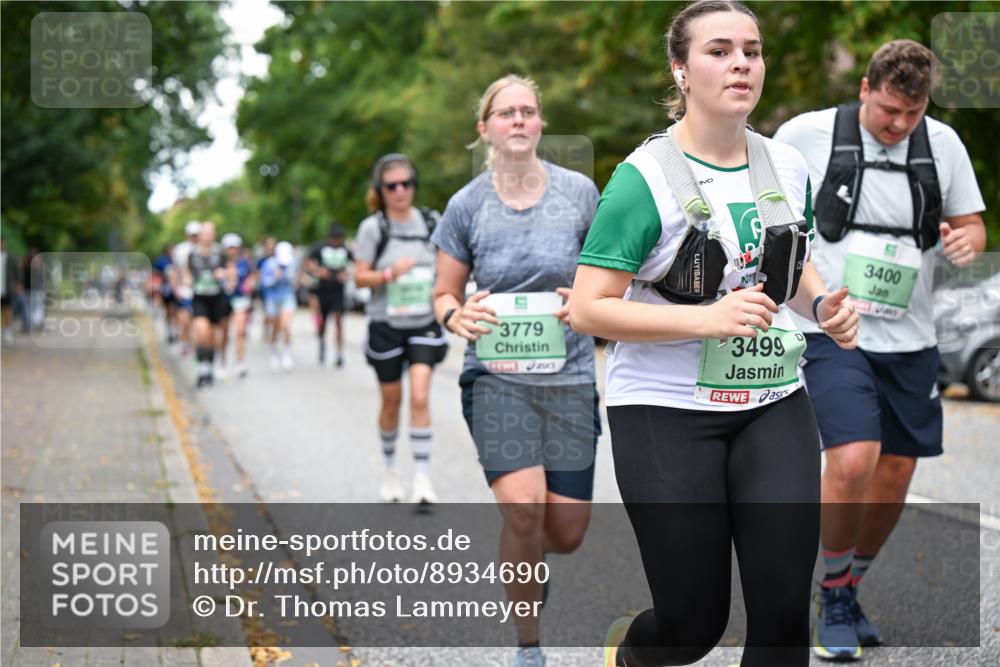 21.09.2025 - PSD Bank Halbmarathon Dr. Thomas Lammeyer http://msf.ph/oto/8934690 21.09.2025 10:57:01 Laufen 3779, 3499, 3400 meine-sportfotos.de