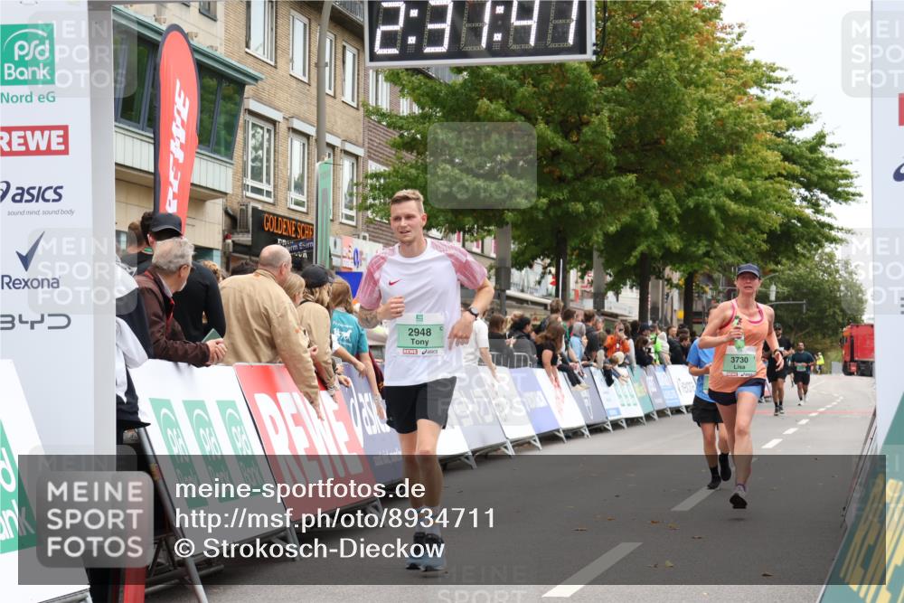 21.09.2025 - PSD Bank Halbmarathon Strokosch-Dieckow http://msf.ph/oto/8934711 21.09.2025 12:31:04 Ziel 2948, 3581, 3730, 3884 meine-sportfotos.de