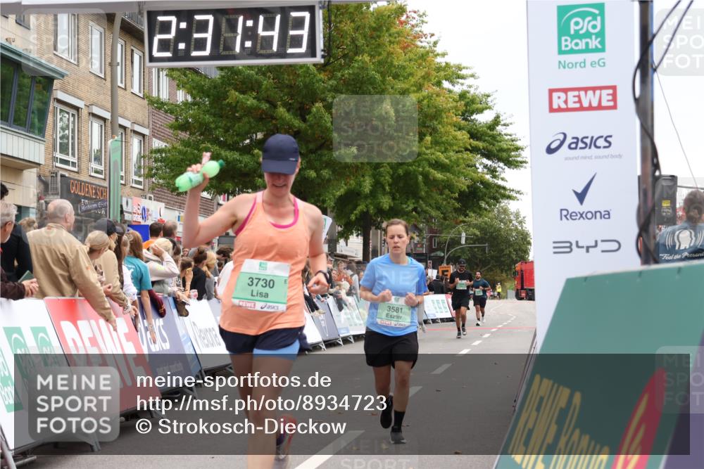 21.09.2025 - PSD Bank Halbmarathon Strokosch-Dieckow http://msf.ph/oto/8934723 21.09.2025 12:31:06 Ziel 2948, 3581, 3730 meine-sportfotos.de