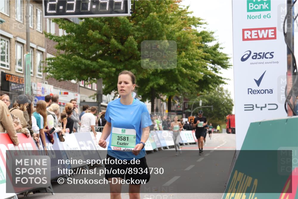 21.09.2025 - PSD Bank Halbmarathon Strokosch-Dieckow http://msf.ph/oto/8934730 21.09.2025 12:31:08 Ziel 2948, 3581, 3730 meine-sportfotos.de