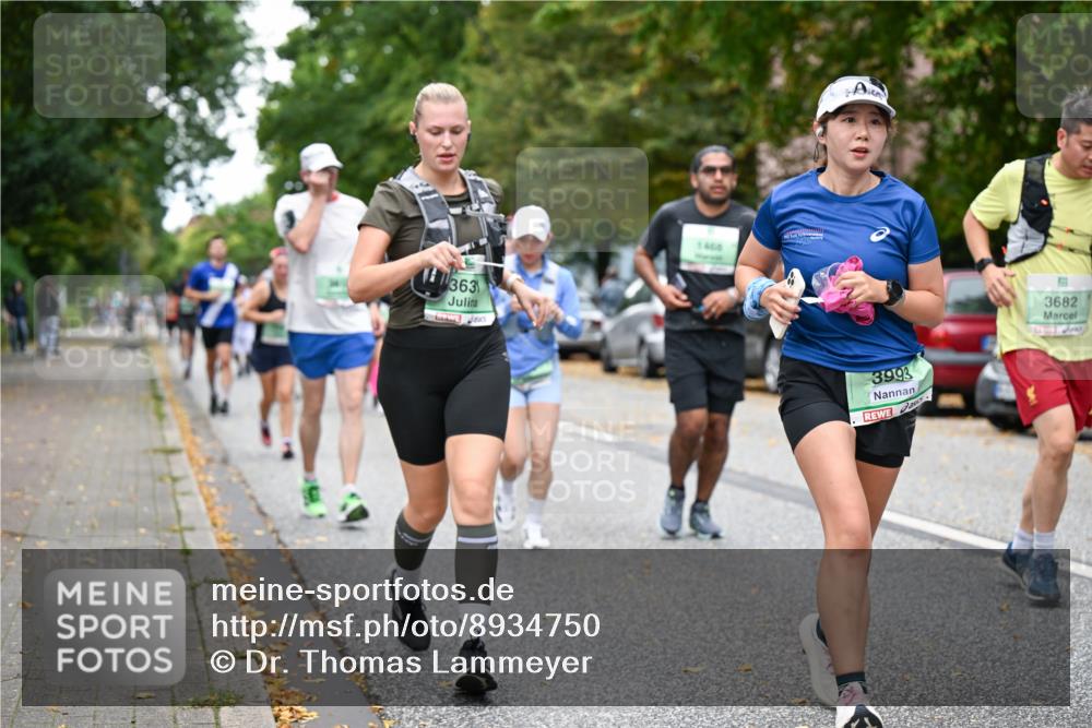 21.09.2025 - PSD Bank Halbmarathon Dr. Thomas Lammeyer http://msf.ph/oto/8934750 21.09.2025 10:57:07 Laufen 363, 1400, 3993, 3682 meine-sportfotos.de