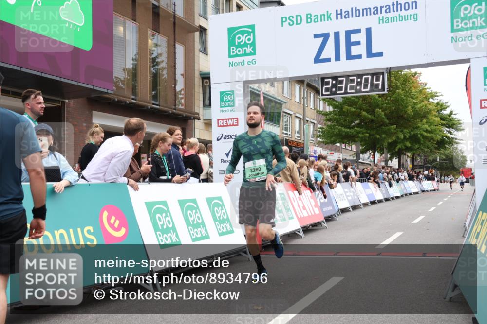 21.09.2025 - PSD Bank Halbmarathon Strokosch-Dieckow http://msf.ph/oto/8934796 21.09.2025 12:31:28 Ziel 2773, 3260 meine-sportfotos.de