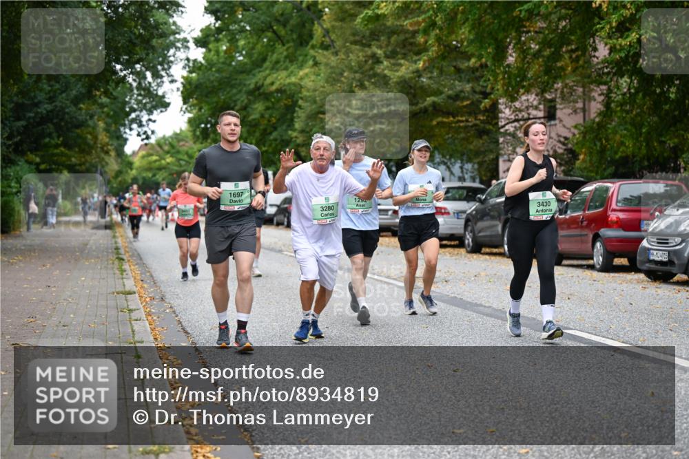 21.09.2025 - PSD Bank Halbmarathon Dr. Thomas Lammeyer http://msf.ph/oto/8934819 21.09.2025 10:57:17 Laufen 3493, 1697, 3280, 1292, 3430, 4915 meine-sportfotos.de