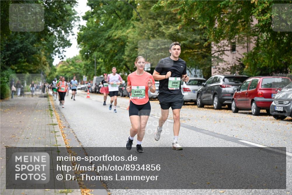 21.09.2025 - PSD Bank Halbmarathon Dr. Thomas Lammeyer http://msf.ph/oto/8934856 21.09.2025 10:57:21 Laufen 3493, 3494, 4915 meine-sportfotos.de