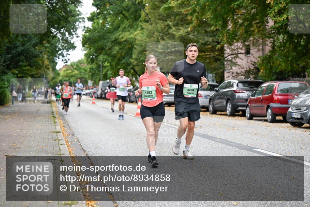 21.09.2025 - PSD Bank Halbmarathon Dr. Thomas Lammeyer http://msf.ph/oto/8934858 21.09.2025 10:57:21 Laufen 3493, 3494, 4915 meine-sportfotos.de