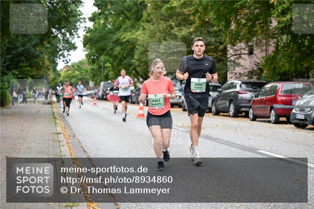 21.09.2025 - PSD Bank Halbmarathon Dr. Thomas Lammeyer http://msf.ph/oto/8934860 21.09.2025 10:57:21 Laufen 3493, 5, 3494, 4915 meine-sportfotos.de