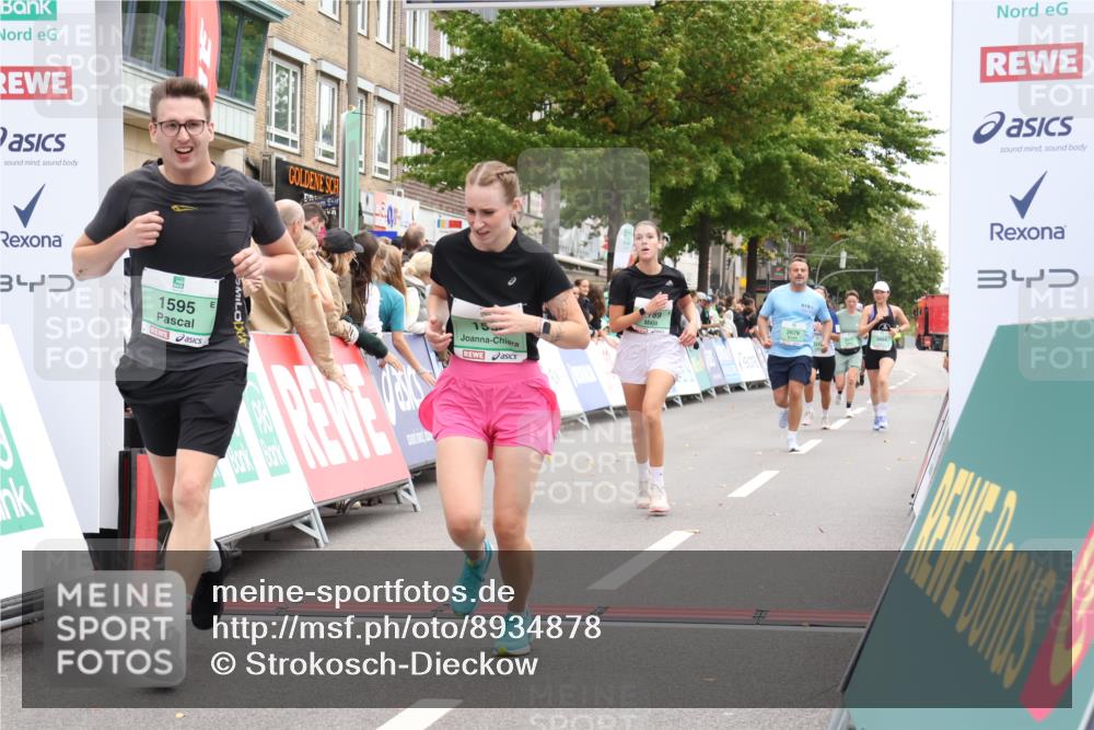 21.09.2025 - PSD Bank Halbmarathon Strokosch-Dieckow http://msf.ph/oto/8934878 21.09.2025 12:32:13 Ziel 1595, 1596, 2679, 3789 meine-sportfotos.de