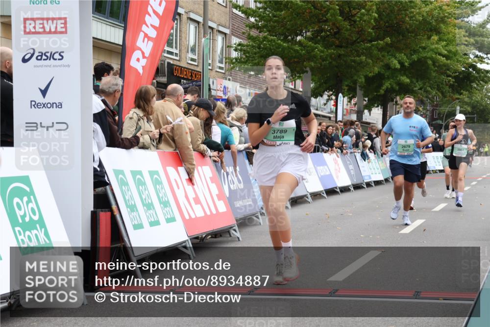 21.09.2025 - PSD Bank Halbmarathon Strokosch-Dieckow http://msf.ph/oto/8934887 21.09.2025 12:32:14 Ziel 1595, 1596, 2679, 3316, 3789, 3994 meine-sportfotos.de