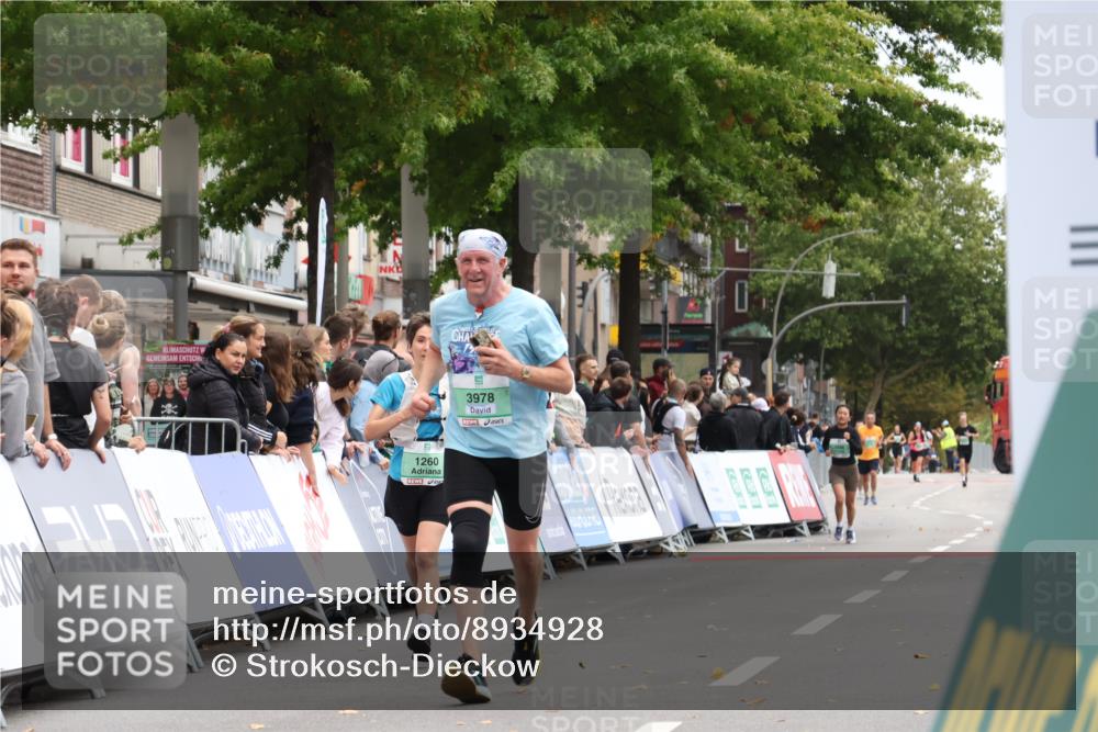 21.09.2025 - PSD Bank Halbmarathon Strokosch-Dieckow http://msf.ph/oto/8934928 21.09.2025 12:32:23 Ziel 1260, 2679, 3289, 3316, 3978, 3994 meine-sportfotos.de