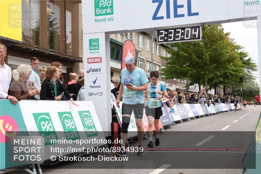 21.09.2025 - PSD Bank Halbmarathon Strokosch-Dieckow http://msf.ph/oto/8934939 21.09.2025 12:32:28 Ziel 1260, 3289, 3978 meine-sportfotos.de