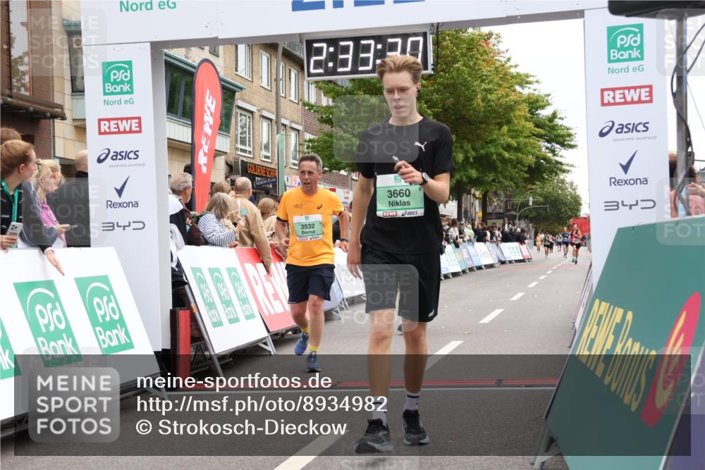 21.09.2025 - PSD Bank Halbmarathon Strokosch-Dieckow http://msf.ph/oto/8934982 21.09.2025 12:32:54 Ziel 3379, 3532, 3660 meine-sportfotos.de