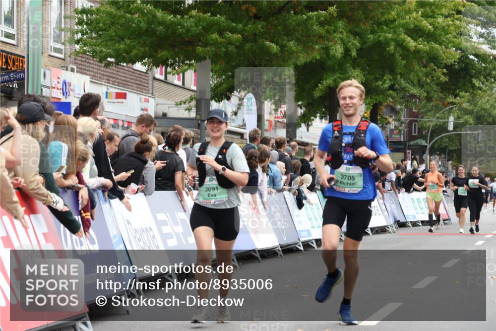 21.09.2025 - PSD Bank Halbmarathon Strokosch-Dieckow http://msf.ph/oto/8935006 21.09.2025 12:33:14 Ziel 3691, 3705 meine-sportfotos.de