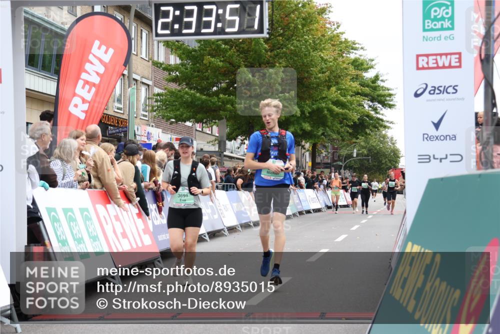 21.09.2025 - PSD Bank Halbmarathon Strokosch-Dieckow http://msf.ph/oto/8935015 21.09.2025 12:33:15 Ziel 3691, 3705 meine-sportfotos.de