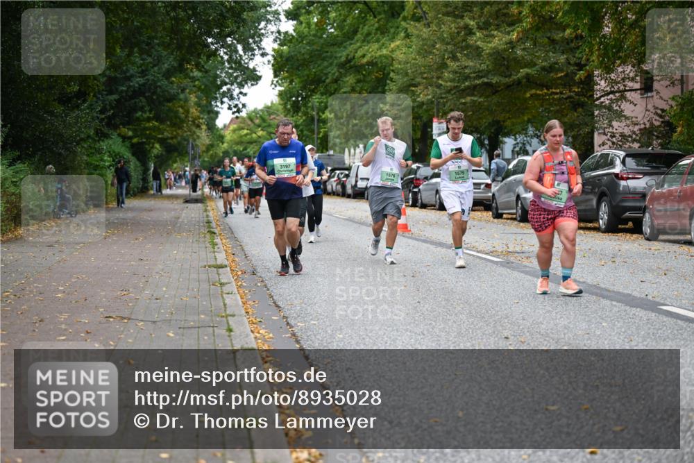 21.09.2025 - PSD Bank Halbmarathon Dr. Thomas Lammeyer http://msf.ph/oto/8935028 21.09.2025 10:57:44 Laufen 3197, 1575, 1576 meine-sportfotos.de