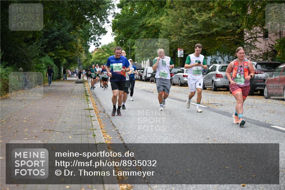 21.09.2025 - PSD Bank Halbmarathon Dr. Thomas Lammeyer http://msf.ph/oto/8935032 21.09.2025 10:57:44 Laufen 3197, 1575, 1576, 3557 meine-sportfotos.de
