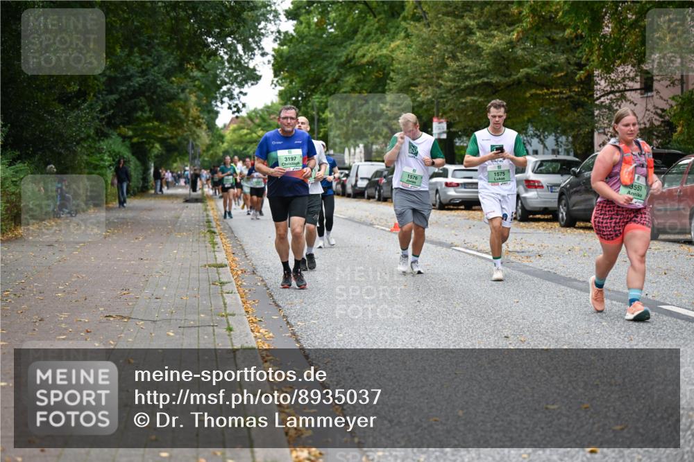 21.09.2025 - PSD Bank Halbmarathon Dr. Thomas Lammeyer http://msf.ph/oto/8935037 21.09.2025 10:57:45 Laufen 3197, 1575, 3551, 1576 meine-sportfotos.de