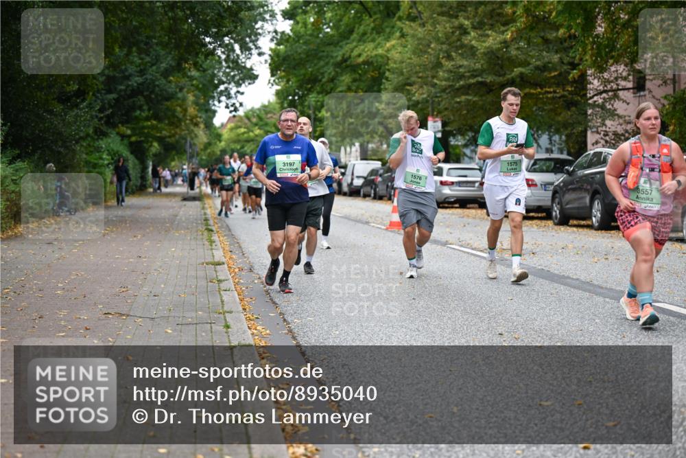 21.09.2025 - PSD Bank Halbmarathon Dr. Thomas Lammeyer http://msf.ph/oto/8935040 21.09.2025 10:57:45 Laufen 3197, 1576, 1575, 3557 meine-sportfotos.de