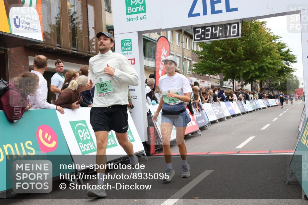 21.09.2025 - PSD Bank Halbmarathon Strokosch-Dieckow http://msf.ph/oto/8935095 21.09.2025 12:33:42 Ziel 3673, 3723 meine-sportfotos.de