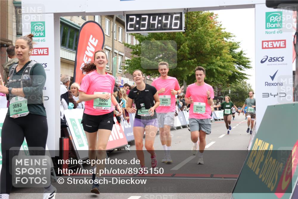 21.09.2025 - PSD Bank Halbmarathon Strokosch-Dieckow http://msf.ph/oto/8935150 21.09.2025 12:34:10 Ziel 1650, 2735, 3509, 3525, 3693, 3697, 3806, 3812, 3825, 3826, 3862 meine-sportfotos.de