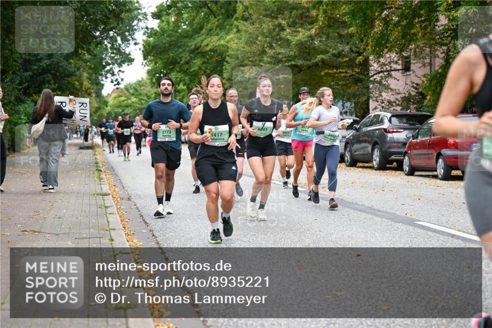 21.09.2025 - PSD Bank Halbmarathon Dr. Thomas Lammeyer http://msf.ph/oto/8935221 21.09.2025 10:58:09 Laufen 2773, 25, 1417, 4043, 3425, 3675, 3442 meine-sportfotos.de
