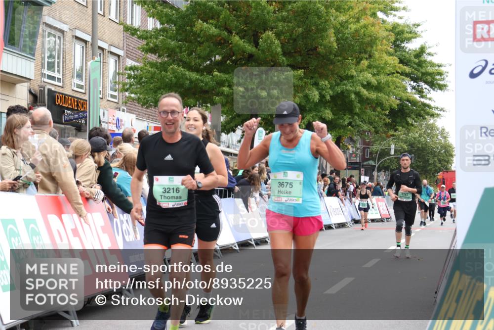 21.09.2025 - PSD Bank Halbmarathon Strokosch-Dieckow http://msf.ph/oto/8935225 21.09.2025 12:34:54 Ziel 1417, 3216, 3675 meine-sportfotos.de