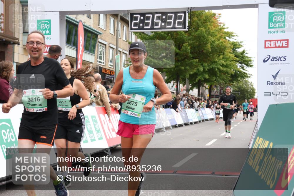 21.09.2025 - PSD Bank Halbmarathon Strokosch-Dieckow http://msf.ph/oto/8935236 21.09.2025 12:34:56 Ziel 1417, 1762, 3216, 3675 meine-sportfotos.de