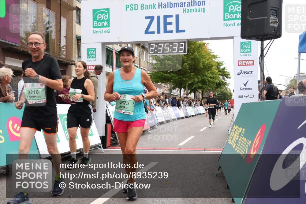 21.09.2025 - PSD Bank Halbmarathon Strokosch-Dieckow http://msf.ph/oto/8935239 21.09.2025 12:34:57 Ziel 1417, 1762, 3216, 3675 meine-sportfotos.de