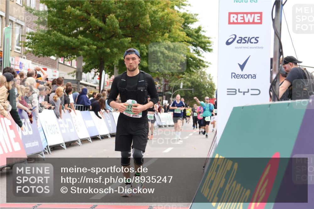 21.09.2025 - PSD Bank Halbmarathon Strokosch-Dieckow http://msf.ph/oto/8935247 21.09.2025 12:35:00 Ziel 1417, 1762, 3216, 3675 meine-sportfotos.de