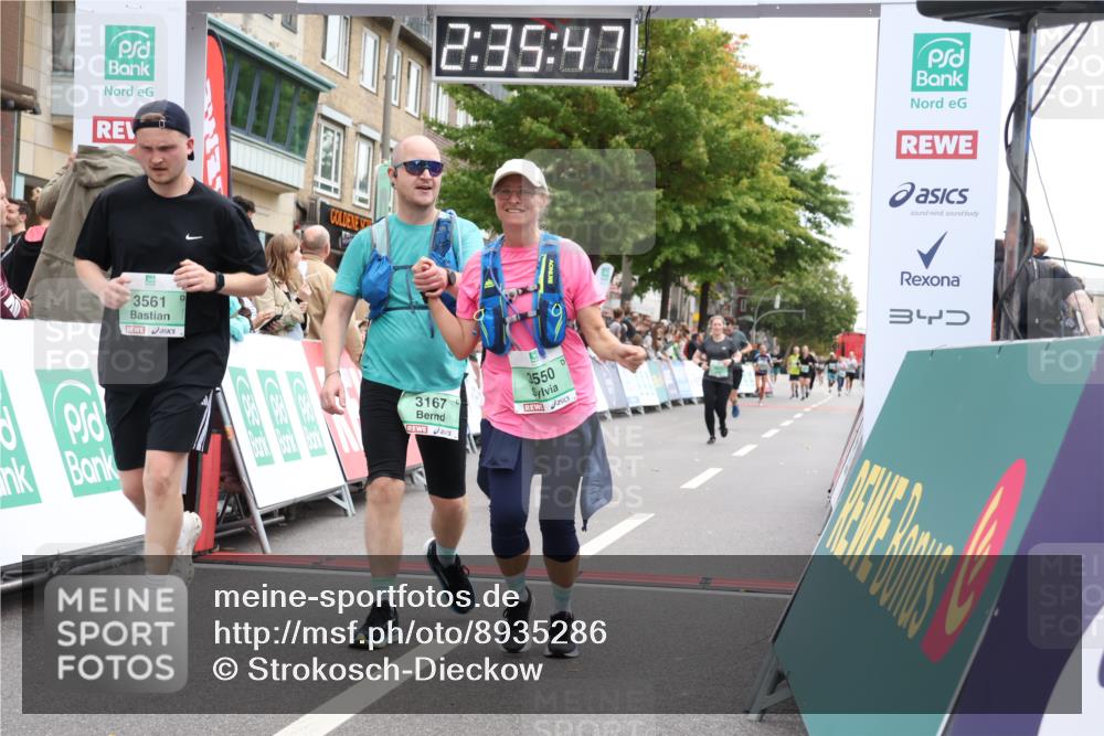 21.09.2025 - PSD Bank Halbmarathon Strokosch-Dieckow http://msf.ph/oto/8935286 21.09.2025 12:35:10 Ziel 1108, 1680, 3167, 3550, 3561, 3802 meine-sportfotos.de