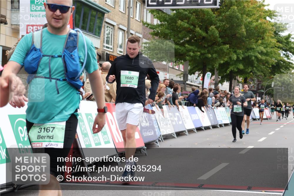21.09.2025 - PSD Bank Halbmarathon Strokosch-Dieckow http://msf.ph/oto/8935294 21.09.2025 12:35:12 Ziel 1108, 1680, 3167, 3550, 3561, 3802, 3811 meine-sportfotos.de